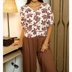 Vermilli Solana Top in Kokio Hibiscus Cream